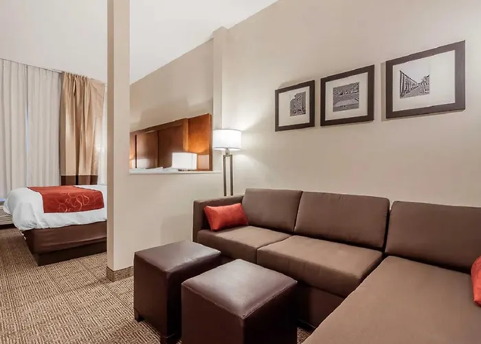 Comfort Suites