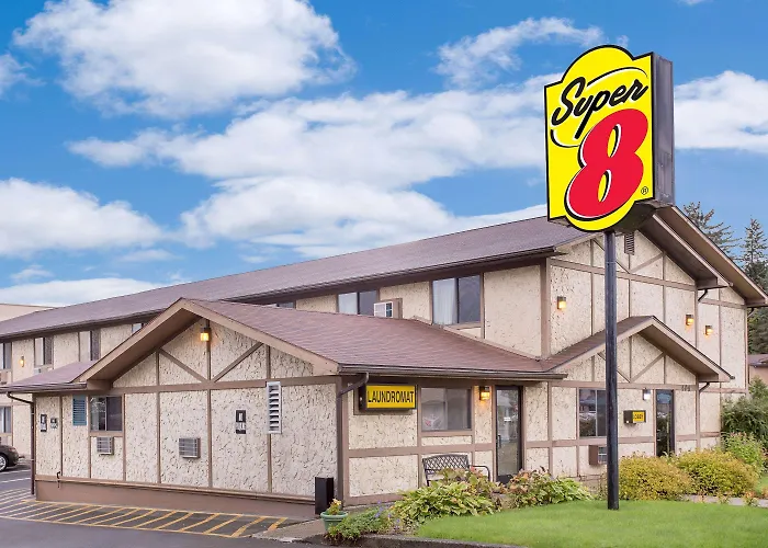Super 8 By Wyndham Sitka Hotel
