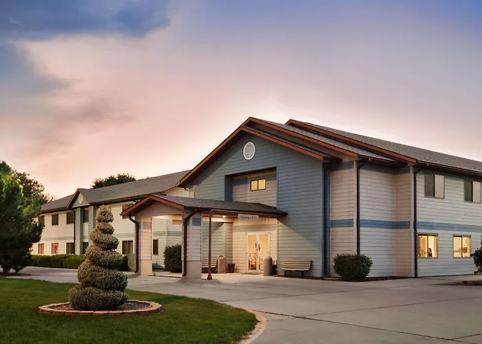 Travelodge By Wyndham Morrill