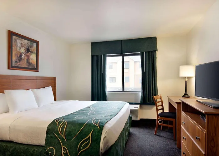 Travelodge By Wyndham Dexter