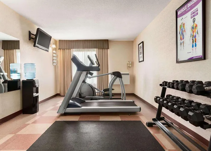 Days Inn By Wyndham Miramichi Nb