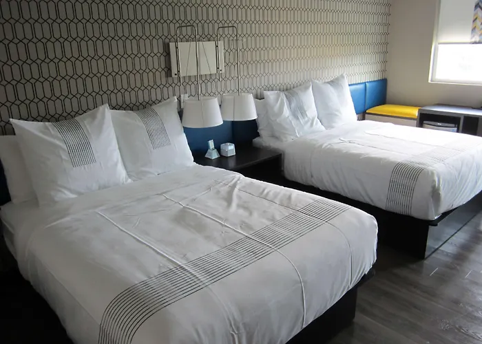 Glo Best Western Savannah-Gateway I-95