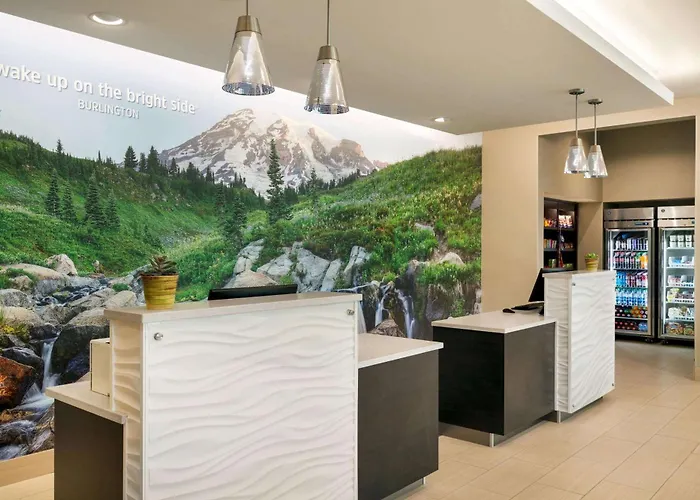 La Quinta Inn & Suites By Wyndham Burlington