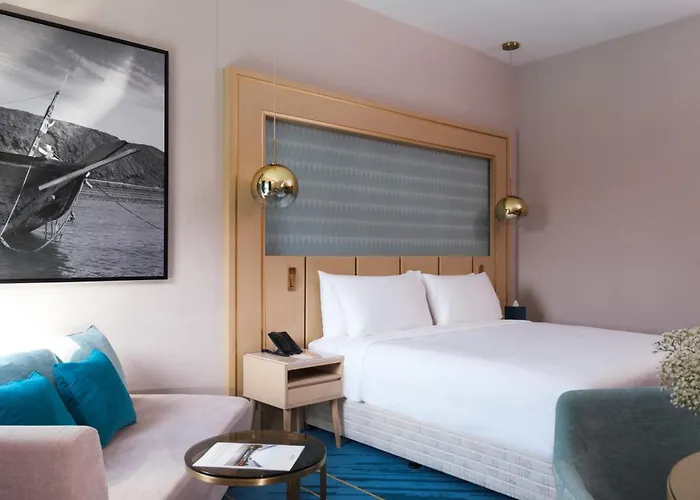 Maani Muscat Hotel & Suites