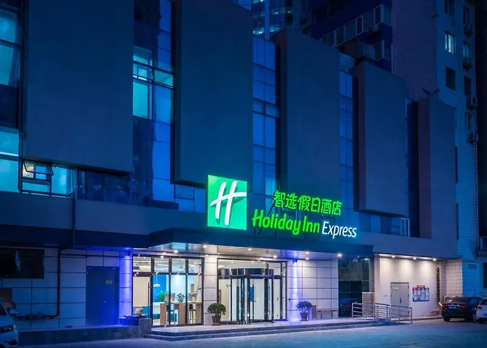 Holiday Inn Express Qingdao City Center By Ihg
