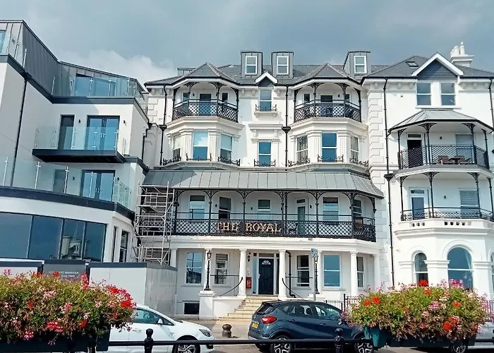 Glorious Duplex Holiday Apartment By The Sea