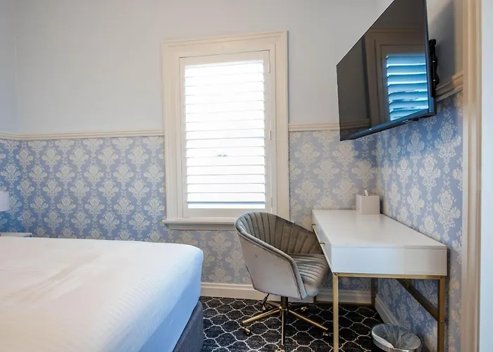 Bankstown Hotel