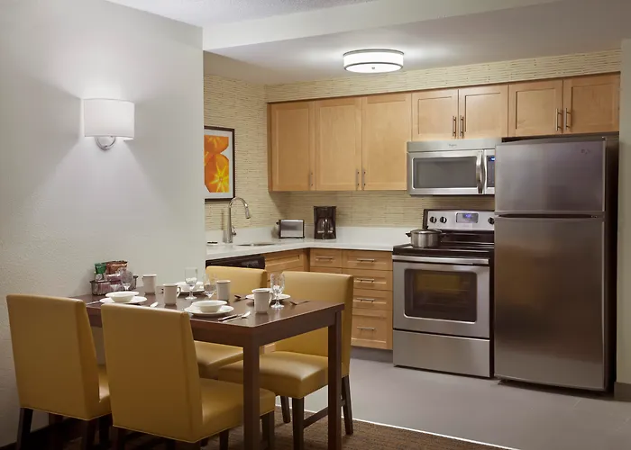 Cambridge Suites Mississauga