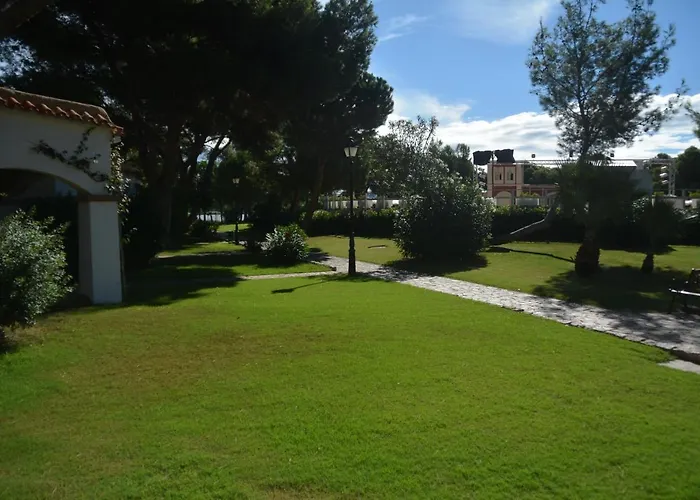 Porto Pino Club