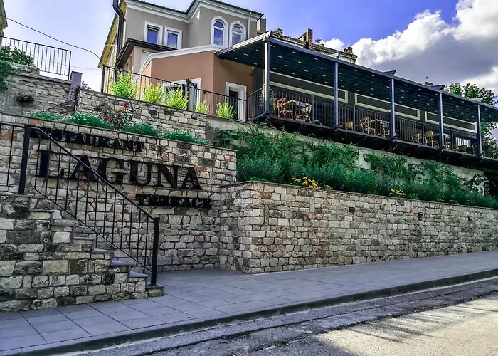 Laguna Terrace
