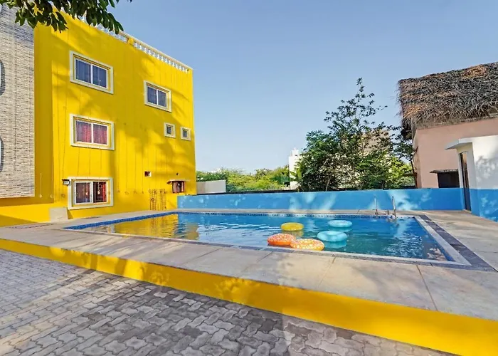 Sri Saveraa Residency