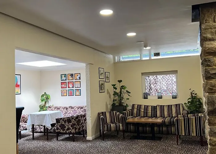 The Bridge House Hotel