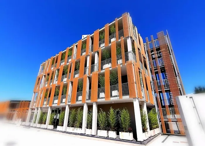 Hotel XBusiness