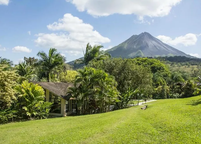 Arenal Paraiso Resort Spa & Thermo Mineral Hot Springs La Fortuna