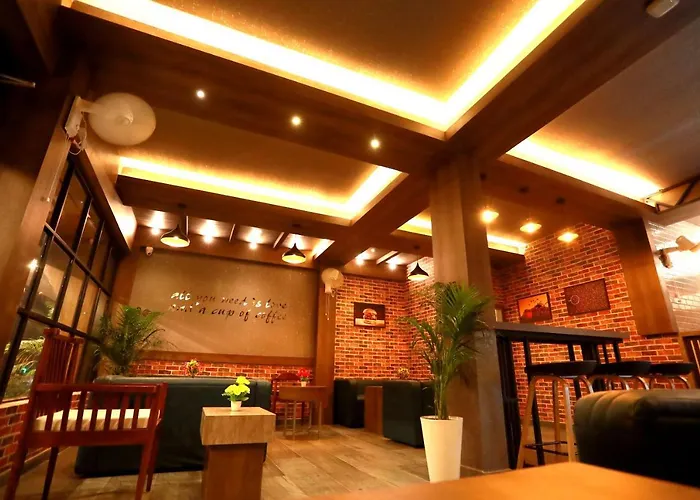 Orfila Inn Airport Hotel