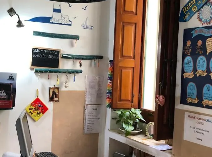Hostel Beach House