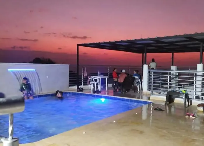 Sky View Hotel Tolu