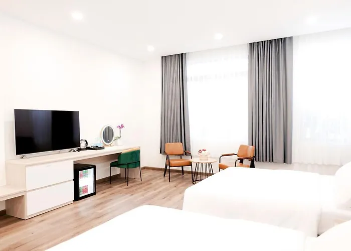 Hera Hostel