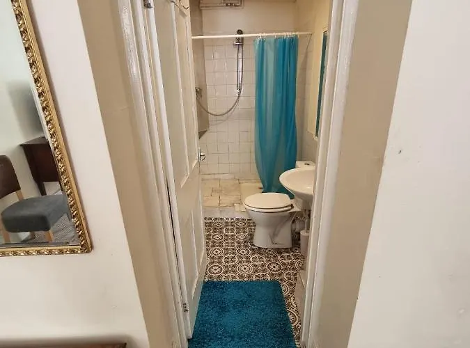 Studio Flat Next To Port And Cliffs