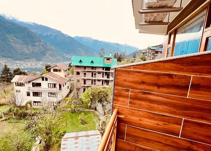 Hotel Old Smugglers With Balcony Mountain View Ac Hot And Cold Near To Hadimba Temple