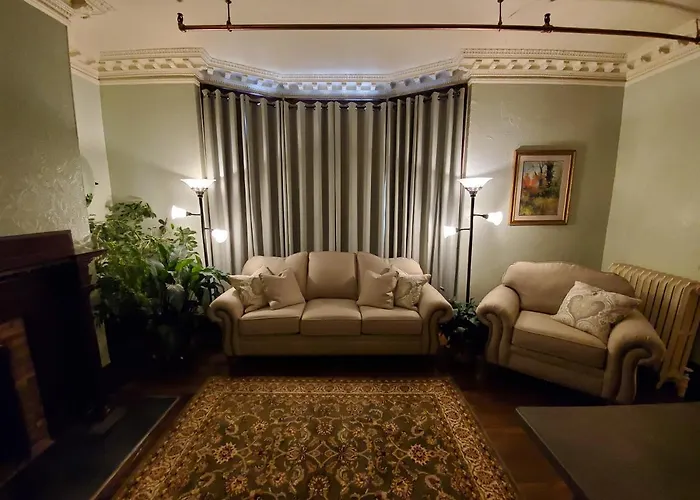 Daniell Manor