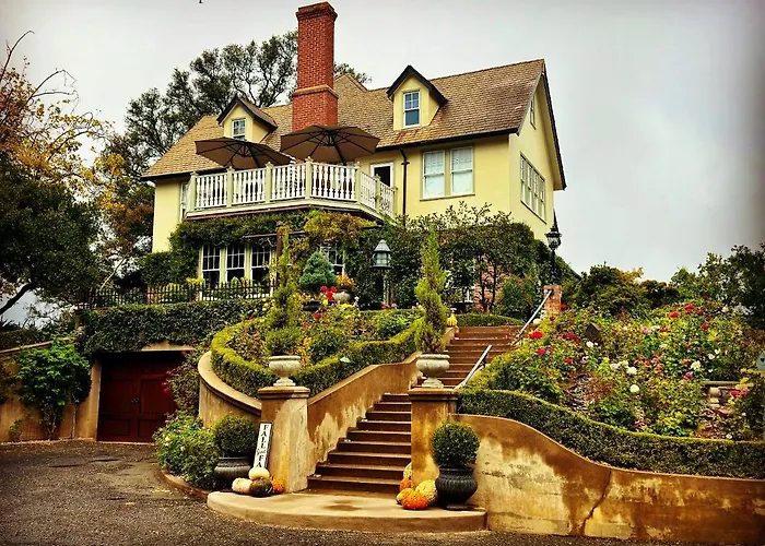 The Inn On Knowles Hill Bed & Breakfast Hotel