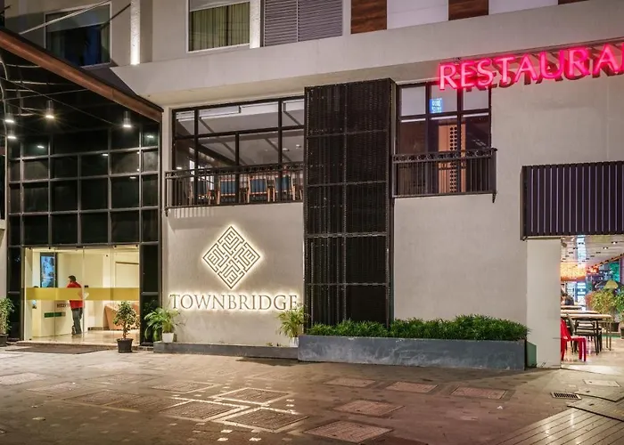Townbridge Hotels & Suites