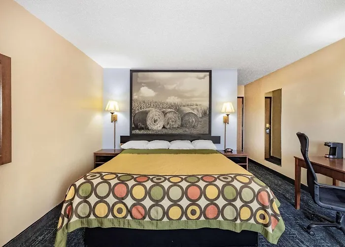 Super 8 By Wyndham Valentine Ne