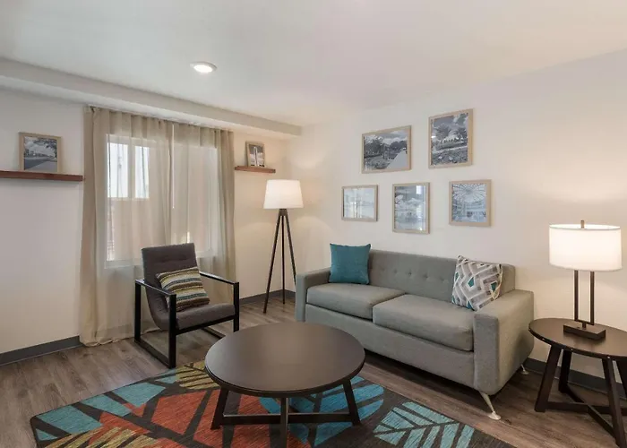Woodspring Suites Dayton North