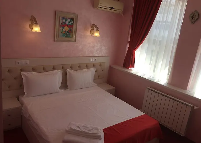 Hamlet Hotel