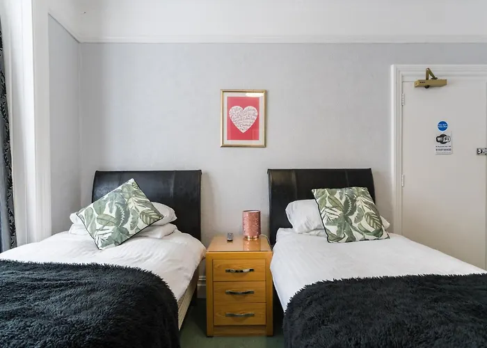 Rooms By Maes Y Mor Town Centre