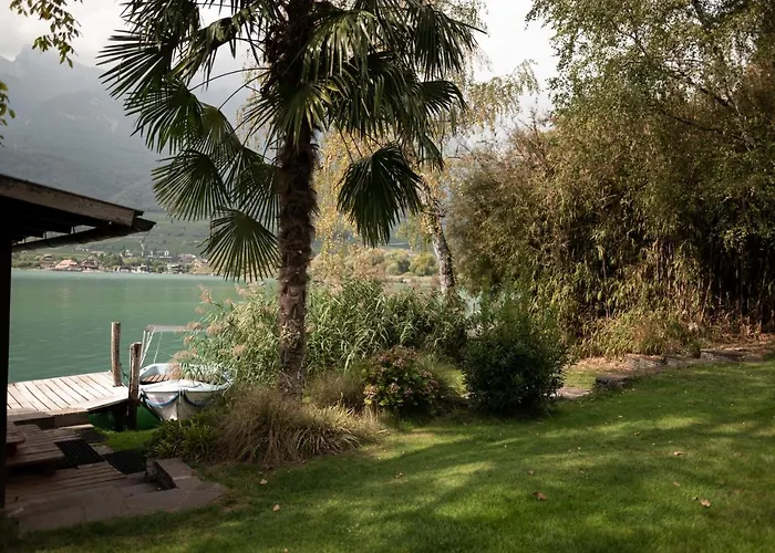 Leuchtenburg Am See