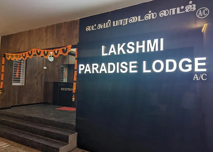 Lakshmi Paradise Lodge A/C