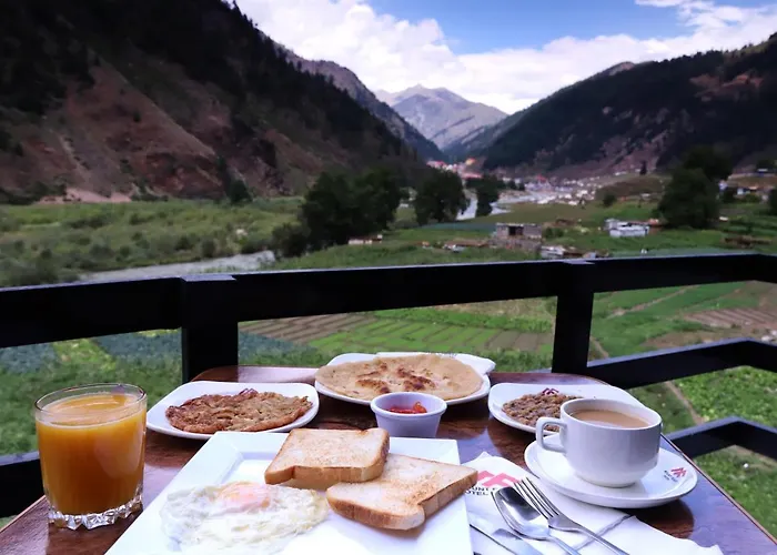 Mount Feast Hotel Naran