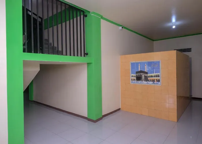 Urbanview Syariah Zidney 3 Salatiga By Reddoorz