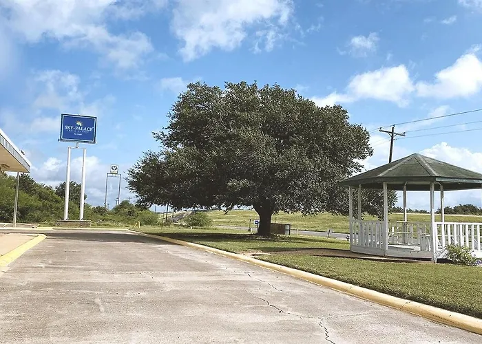 Americas Best Value Inn Beeville