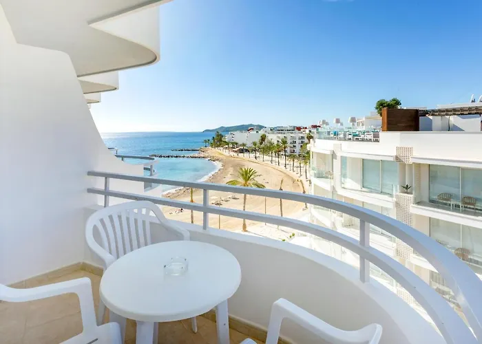 Apartamentos Mar Y Playa