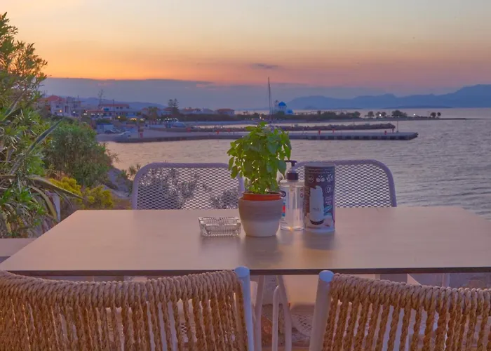 Kekrifalia Hotel
