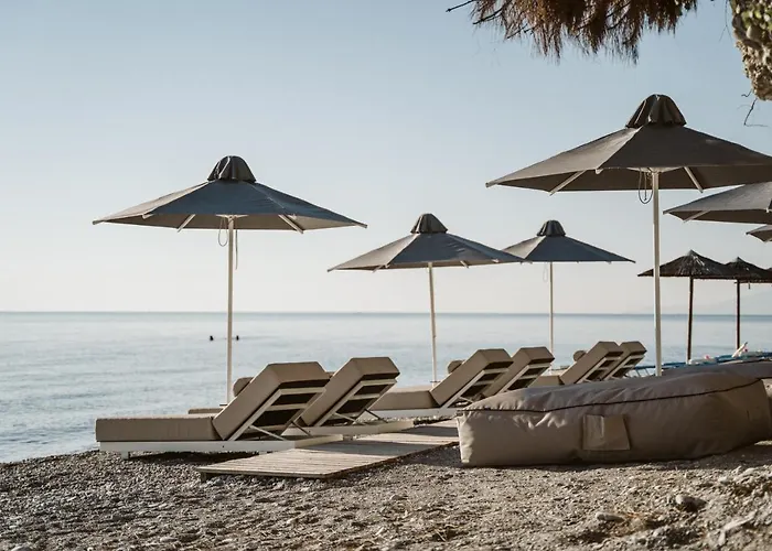 Akrotiri Olympus Luxury Suites - Adults Only