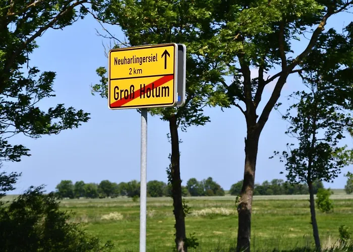Garni Hotel-Pension Holum