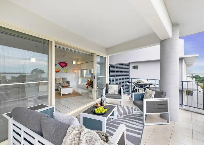 Captain'S Lookout - Penthouse Living At Cullen Bay