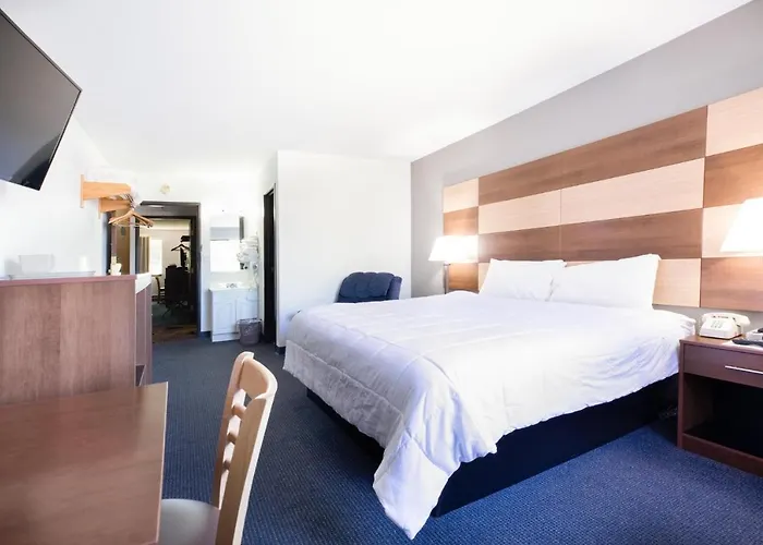 Northwoods Inn & Suites Minocqua