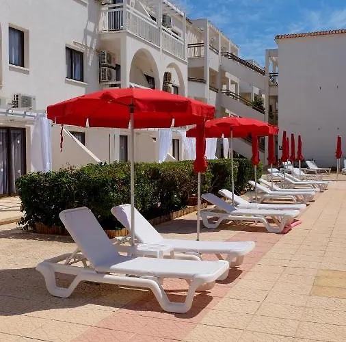 Amore Hotel Apts