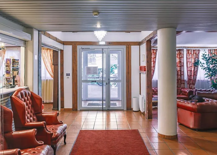 Hotel Strasbourg Montagne Verte&Restaurant - Free Parking