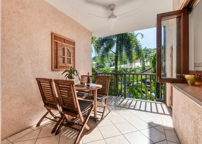 Poolside Villa - Hibiscus 40B