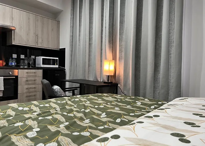 Mia Residence - Entire Studio Apartment - City View - London - Next To Ealing Broadway Station