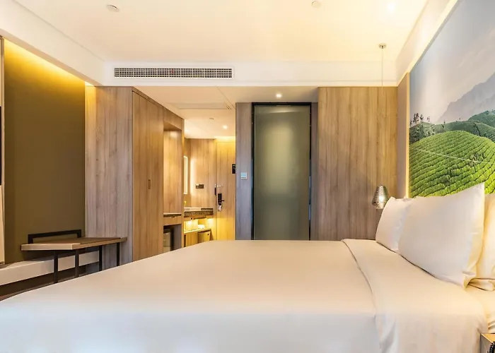 Atour Hotel Wuhan Tianhe Airport Tenglong Avenue Subway Station