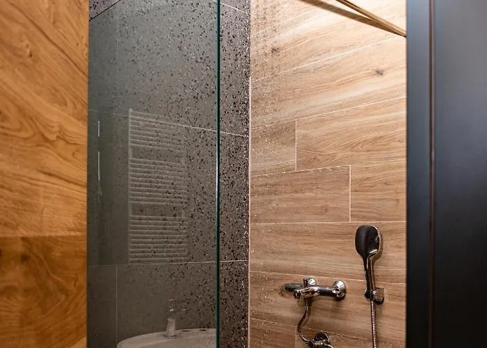 Ador Hotel North Mitrovica