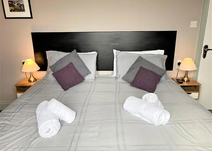Sunray Suites