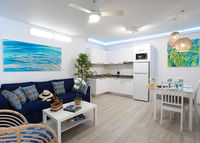 Altavista Apartahotel-Adults Only Over 14